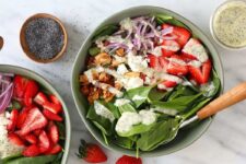 Strawberry Spinach Salad with Poppyseed Dressing (15 Minutes!)