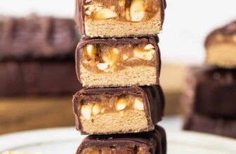 Homemade Snickers Protein Bar Recipe